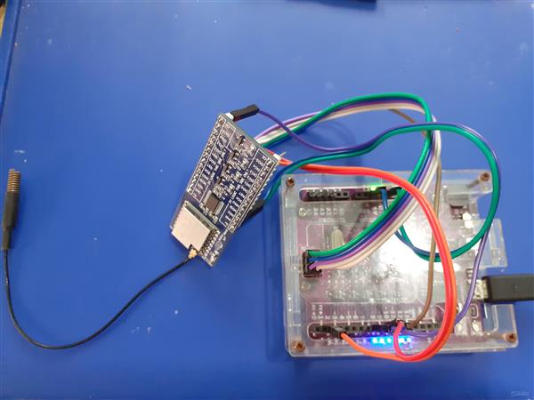 RA-02 breakout Module, connected to Maker Uno